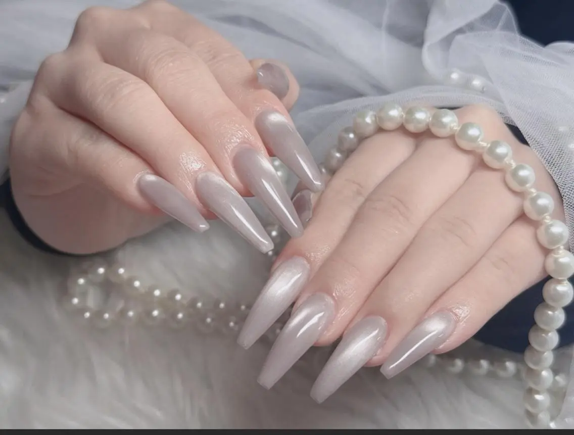 ネイル 韓国ネイル マグネットネイル 持ち込み ニュアンスネイル シンプルネイル ハンドネイル Huyn Nail Shinjyukuのネイルデザイン
