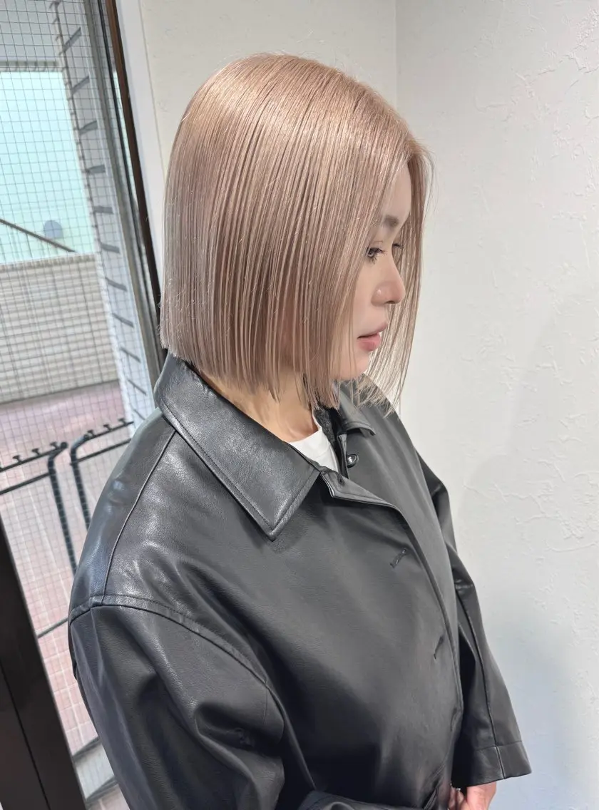 カラー ヘアカラー ハイトーン/レイヤー /艶カラー🎀のヘアスタイル