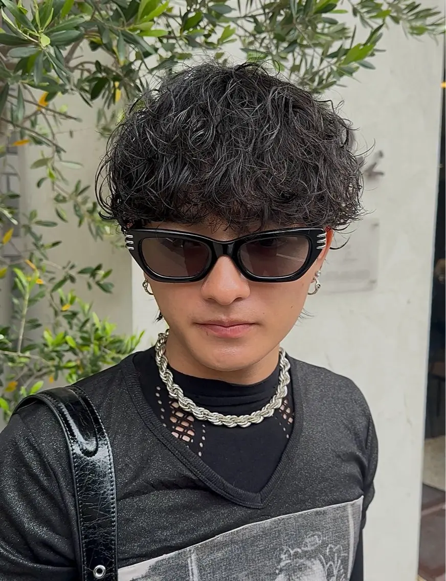 パーマ メンズ メンズ韓国風 メンズパーマ シャドーパーマ スパイラルパーマ カット パーマ 年間2000名担当◎ パーマ職人/仲原佑樹のヘアスタイル