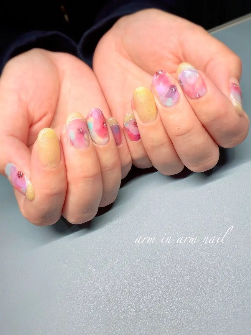 ネイル arm in arm ︎✿Yamamotoのマツエク・マツパデザイン