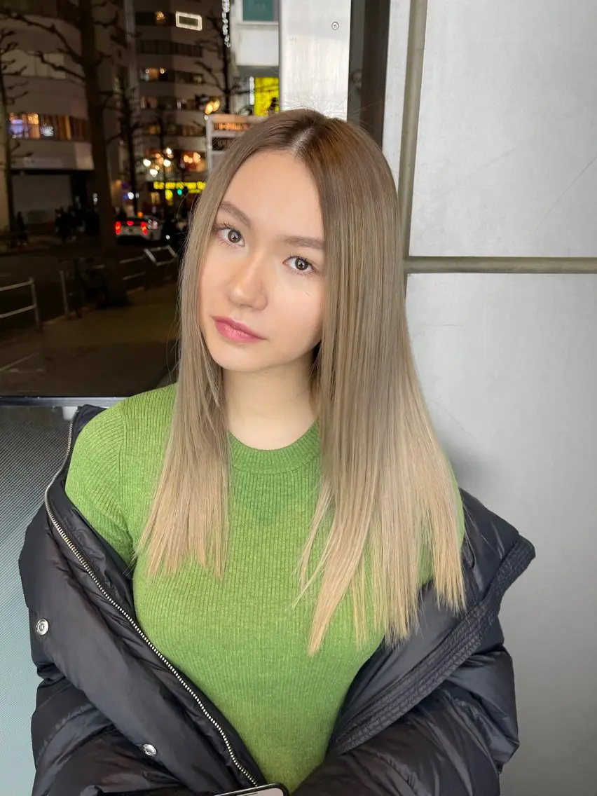 透明感ダブルカラー+カット+2STEPトリートメントの写真