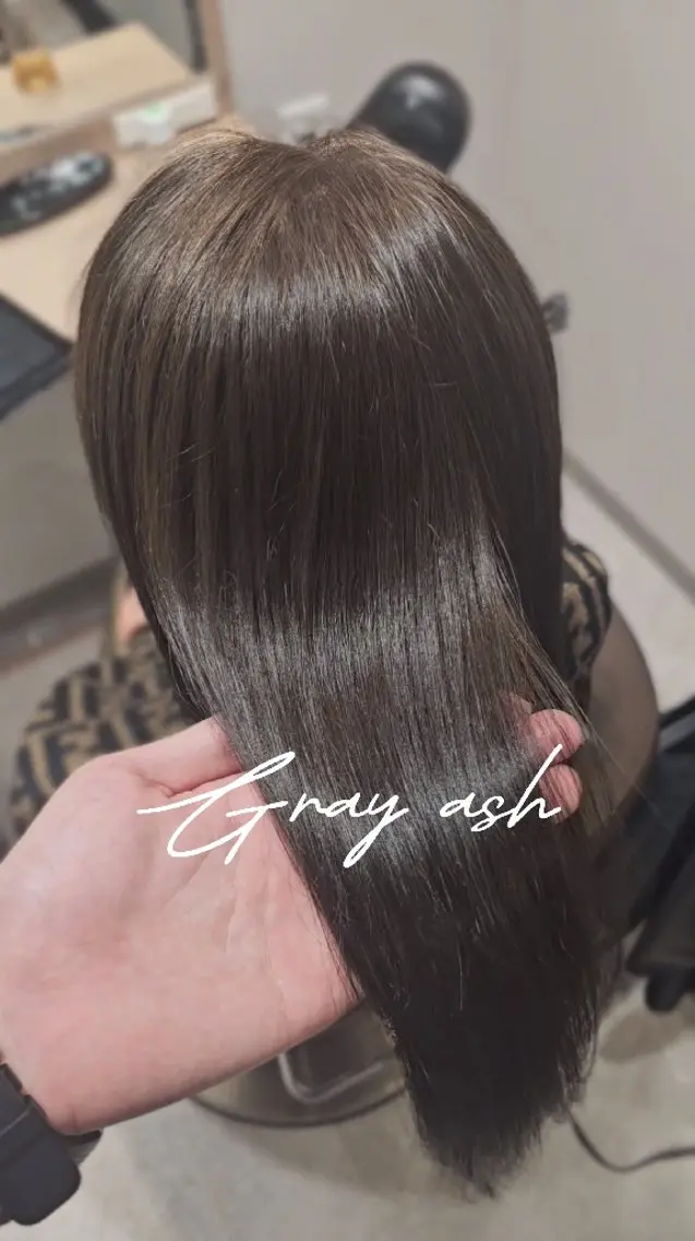 セミロング カラー 透明感カラー カット ヘアカラー トリートメント 【垢抜けカラー/ 縮毛矯正】Taikiのヘアスタイル