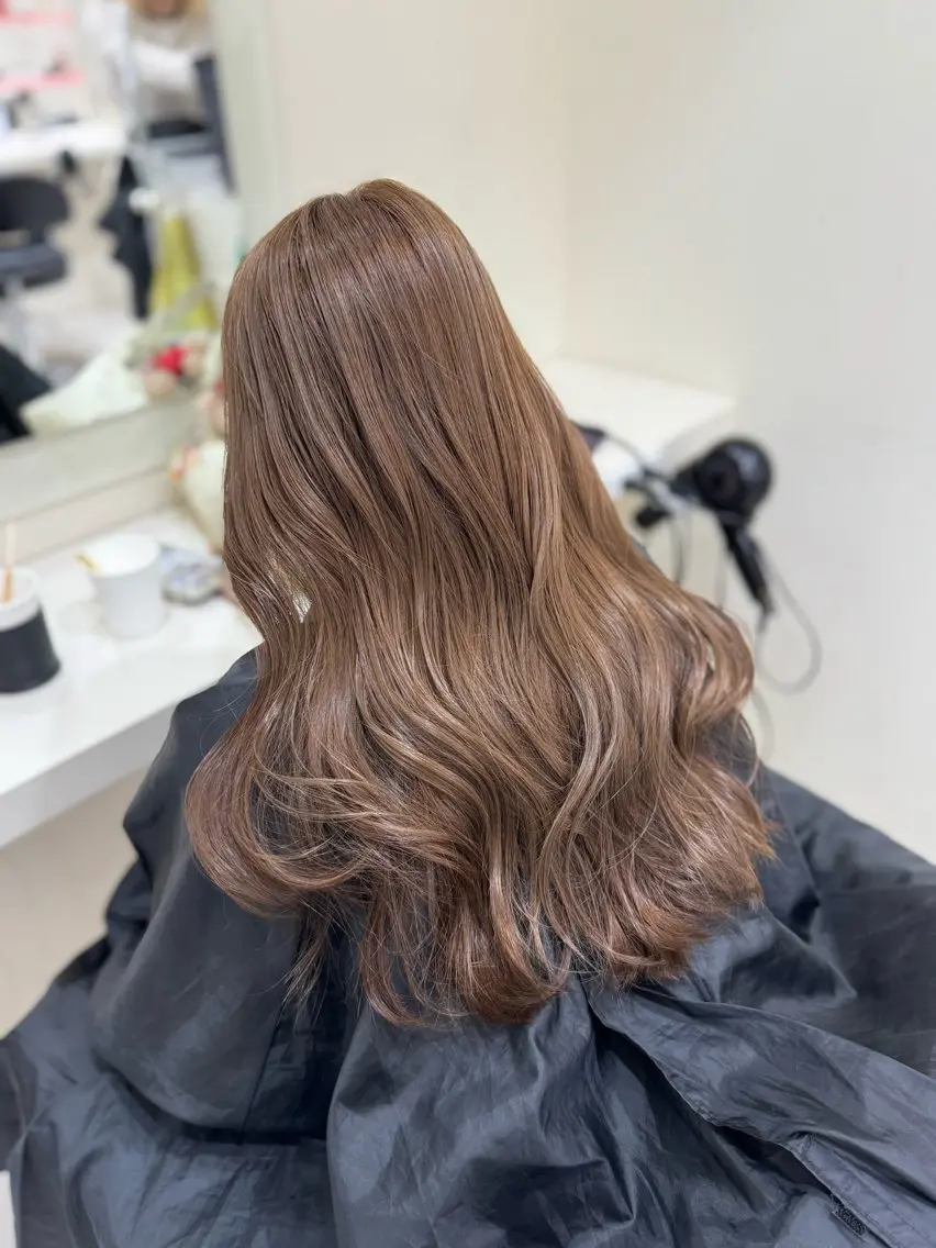 カラー ヘアカラー 🤎モテ髪＆透明感 ミルクティー🥣🤎のヘアスタイル