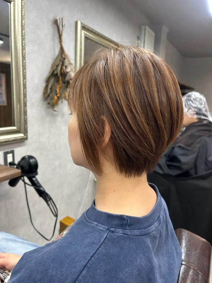 ショート カラー Lien 深井店のヘアスタイル
