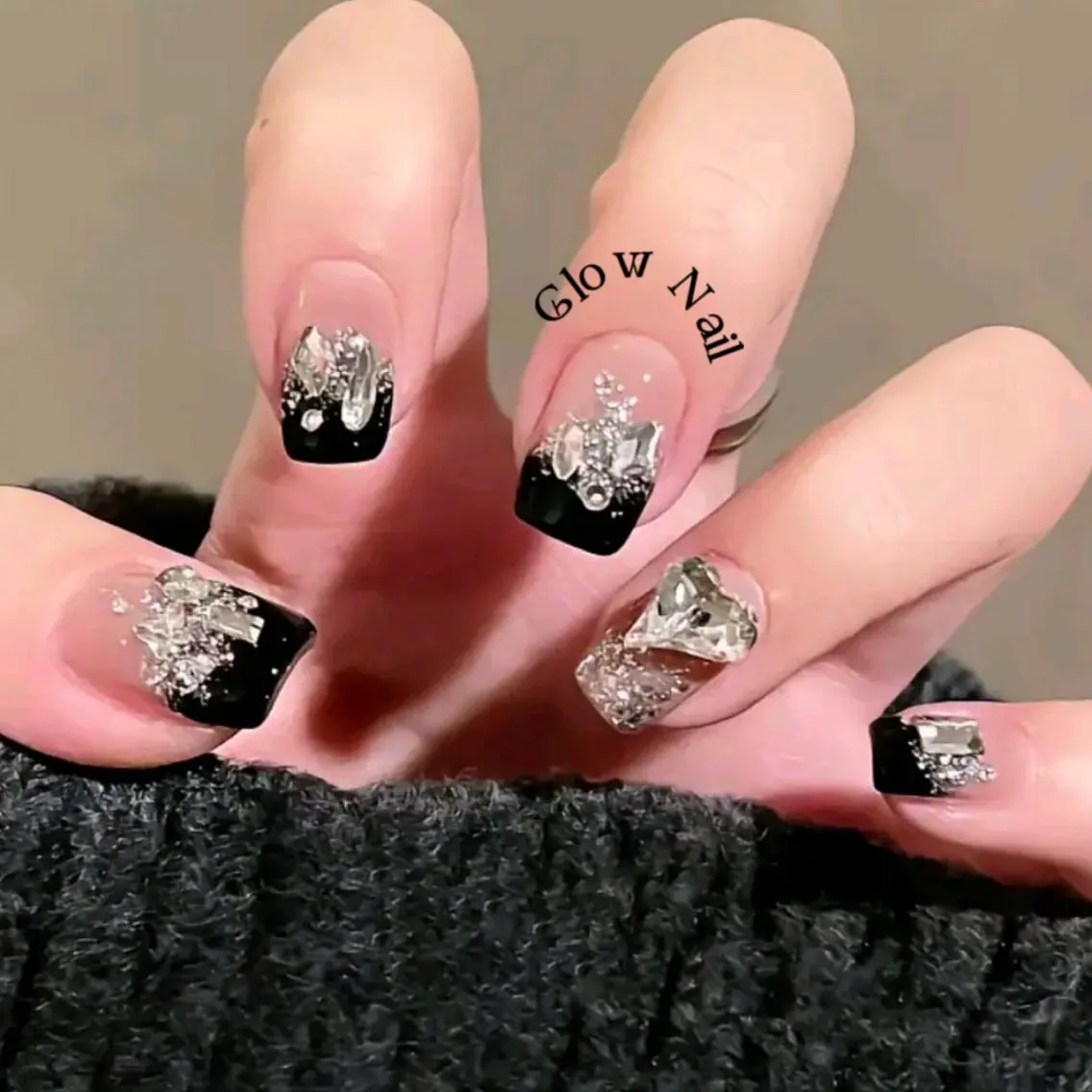 ネイル Glow Nail スカルプ専門店のネイルデザイン