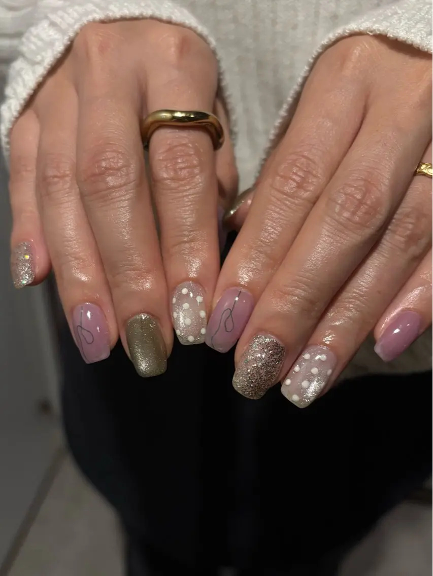 ネイル Manon Tomiのネイルデザイン