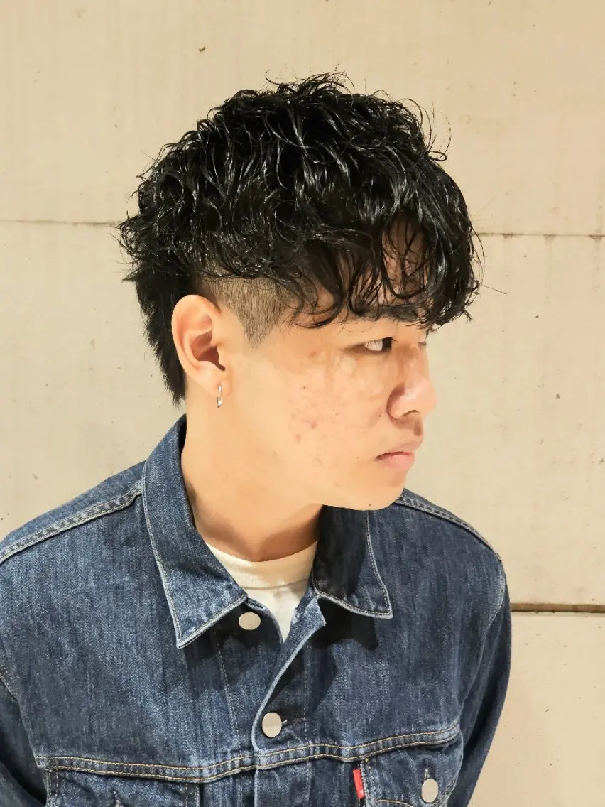 ショート パーマ メンズ メンズパーマ スパイラルパーマ パーマ 成瀬 弘光のヘアスタイル