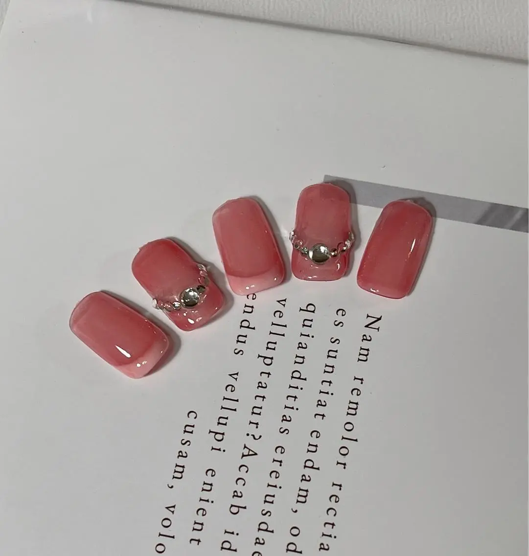 ネイル July Nail練習モデルのネイルデザイン