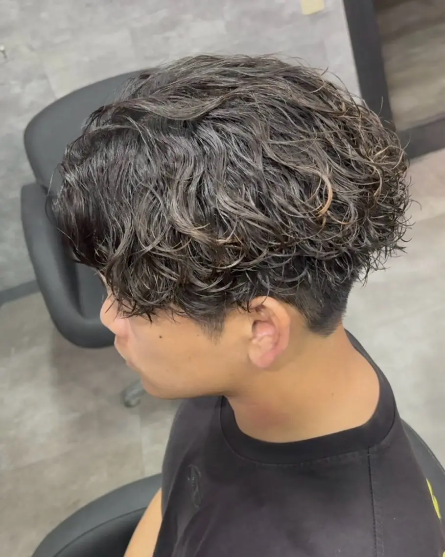 ショート パーマ メンズ カット パーマ 石田 大成のヘアスタイル
