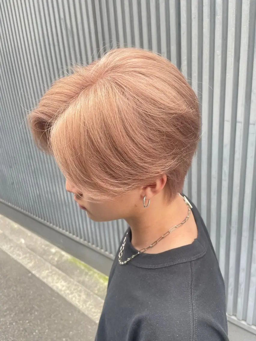カラー ベージュカラー ブリーチ ミルクティーベージュ Mii. 内田萌々のヘアスタイル