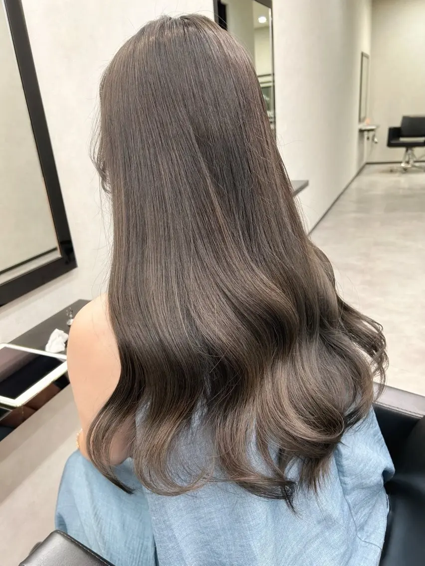ロング カラー ダークグレー ダークグレージュ グレージュ ナカジマ ナナのヘアスタイル