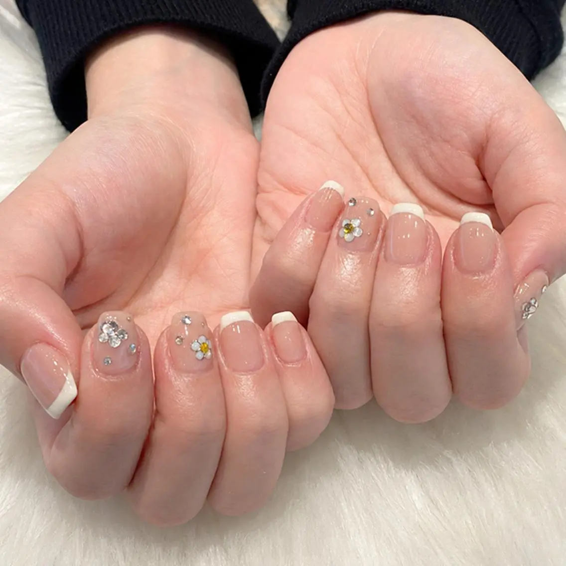 ネイル フラワーネイル フレンチネイル ハンドネイル K. Harukaのネイルデザイン