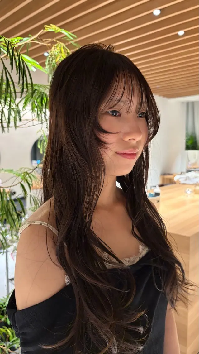 カラー ブラウンカラー グレージュ ヘアカラー 大庭 鈴歌のヘアスタイル