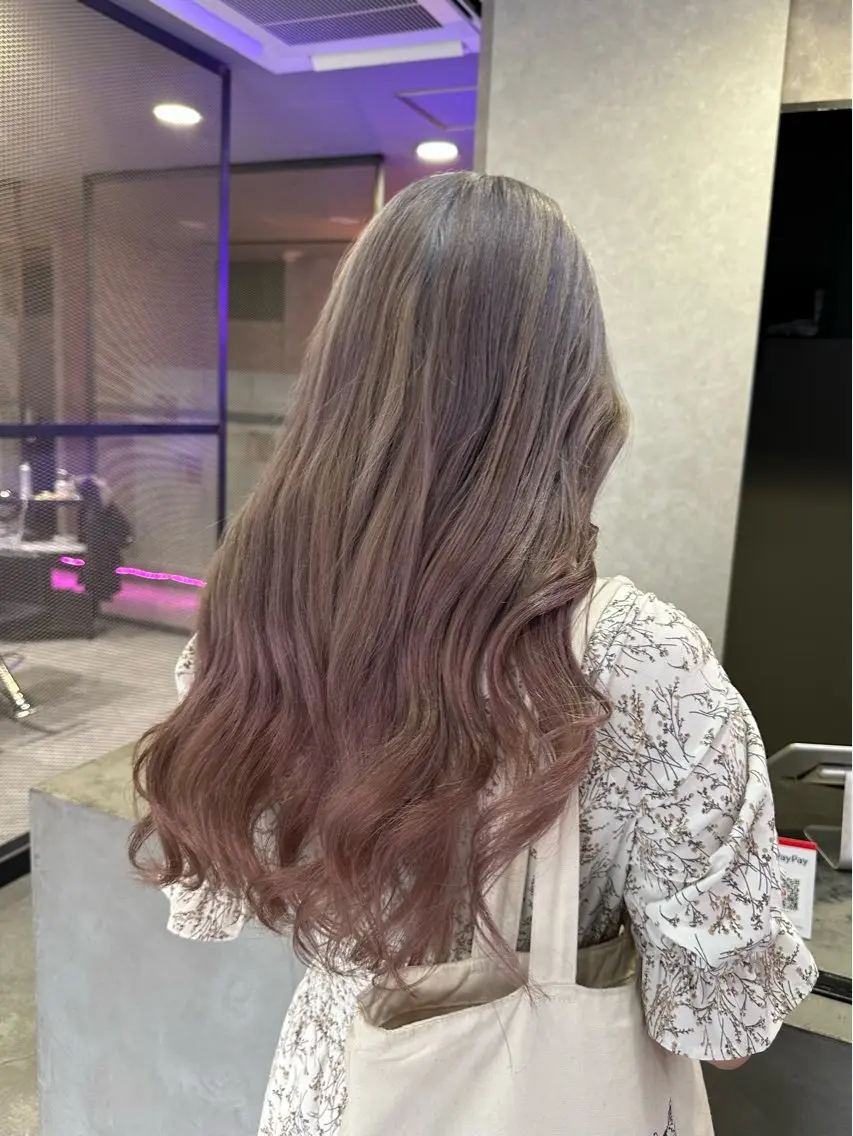 ロング 楠奥 結衣のヘアスタイル