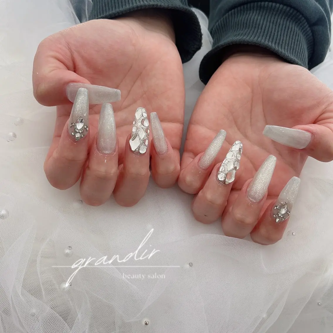 ネイル grandir🦋 MOMOKAのネイルデザイン