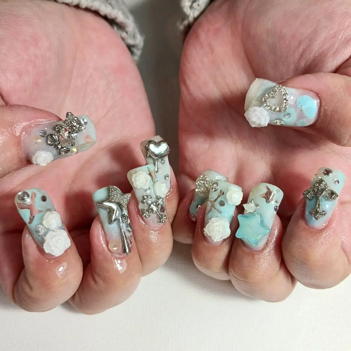 ネイル ジェルネイル 水色 持ち込み スカルプネイル ハンドネイル owlnail /持込みデザイン専門のネイルデザイン