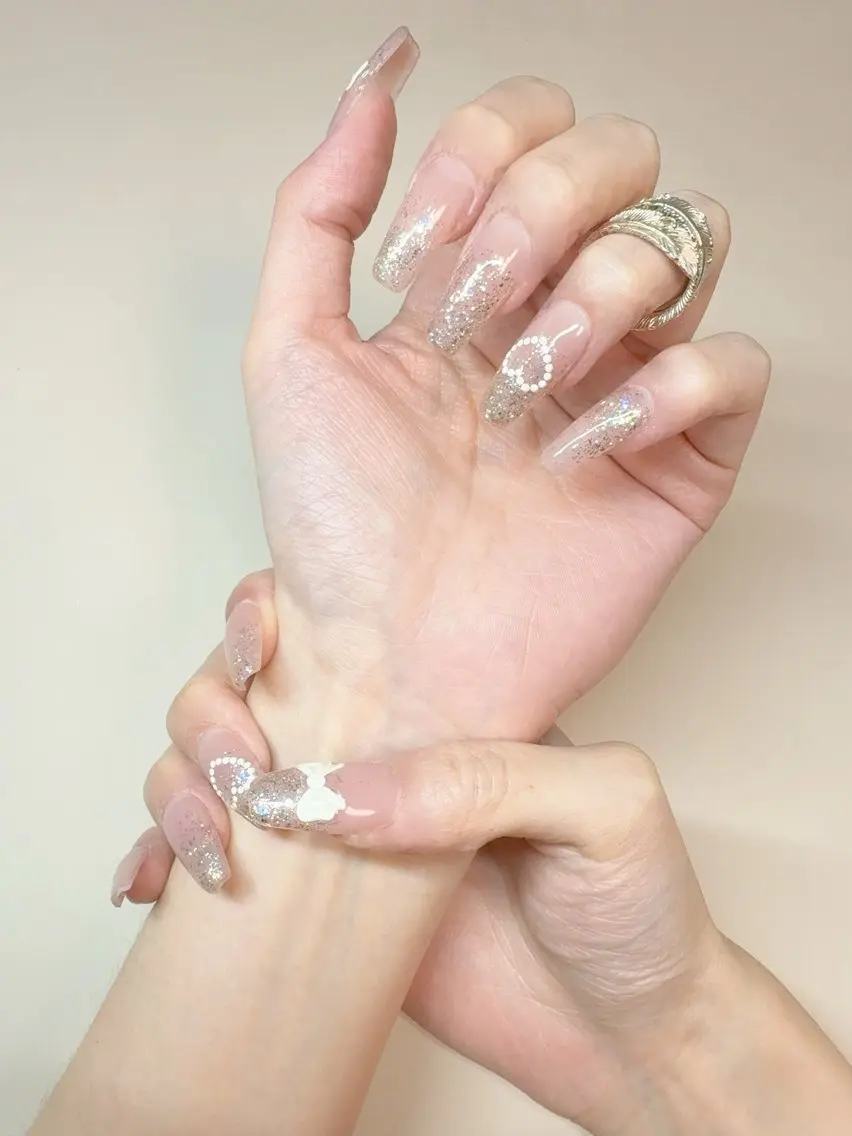 セミロング ハンドネイル AMI Nailsalonのネイルデザイン
