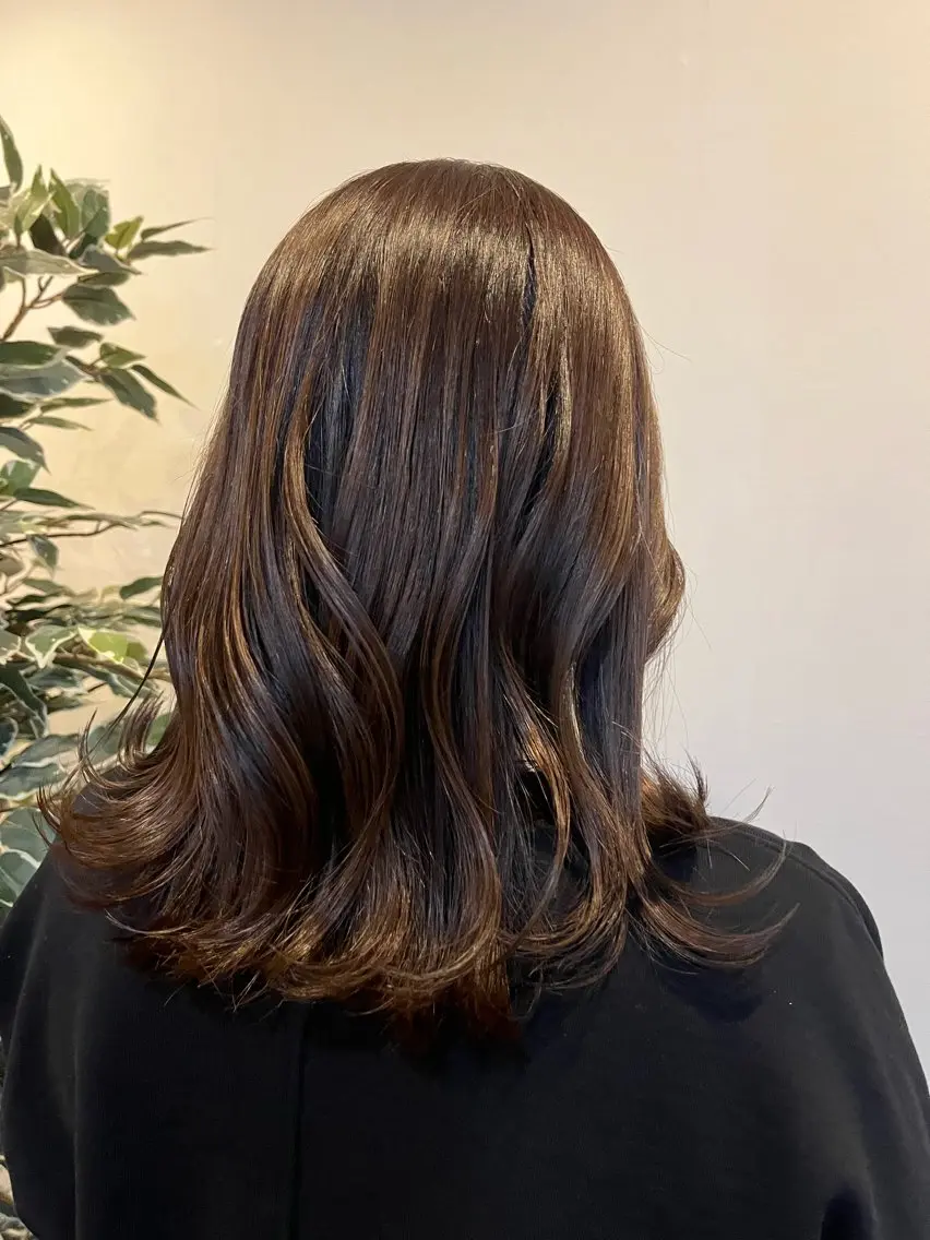 カラー 稲田 里菜のヘアスタイル