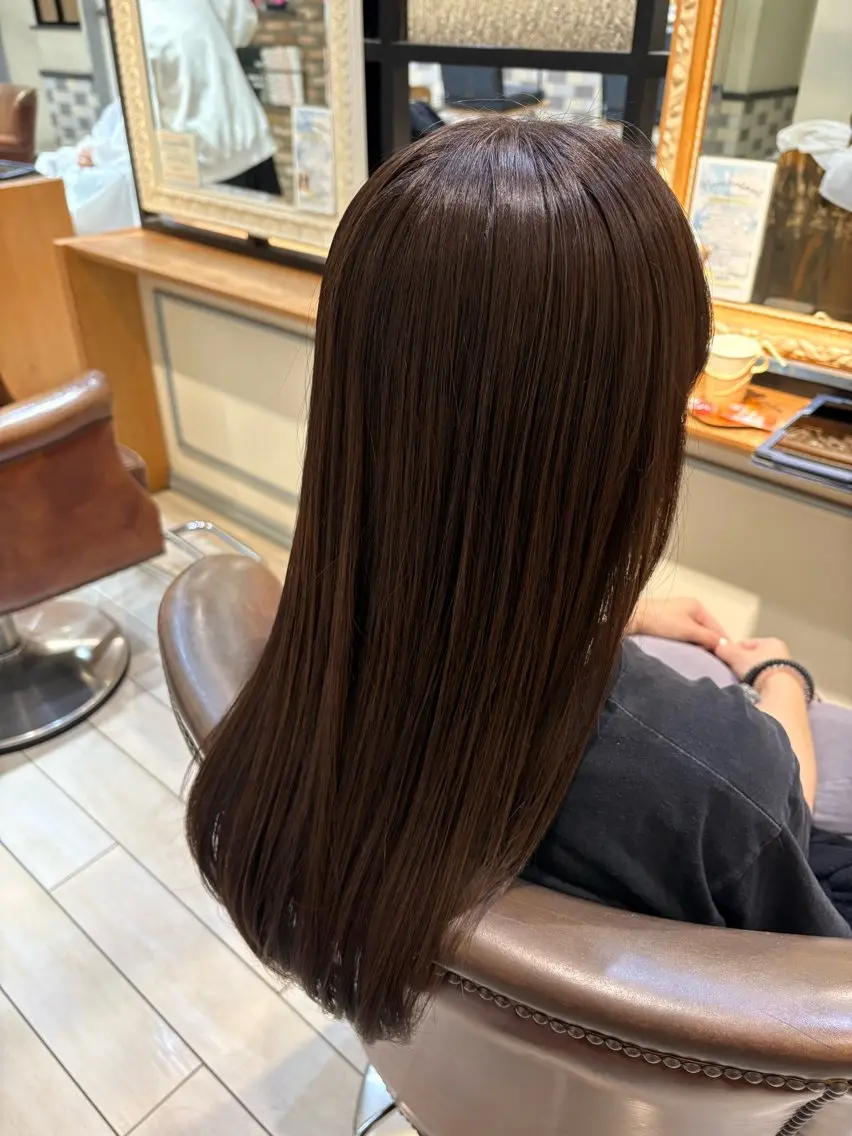 【平日限定】ワンカラー(ブリーチなし) + Aujua treatment✨の写真