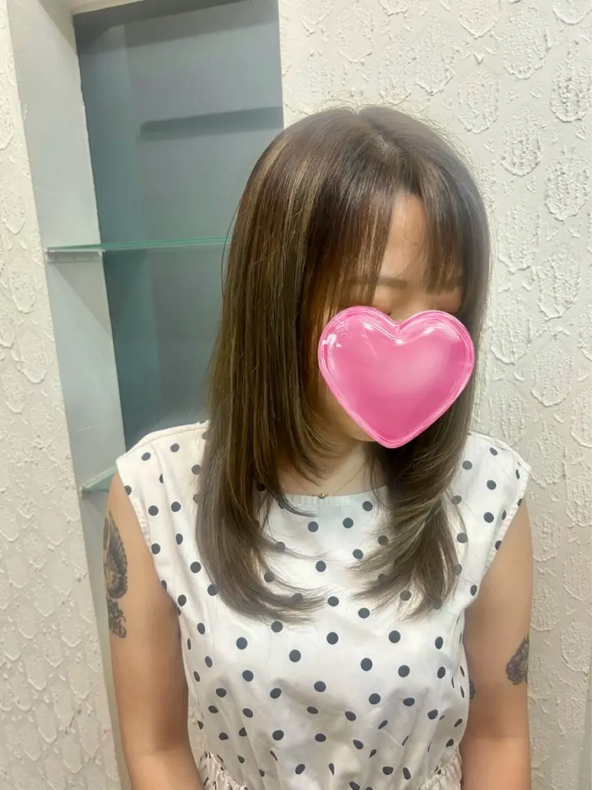セミロング 顔まわりレイヤー レイヤーカット リンクスハート YUKAのヘアスタイル