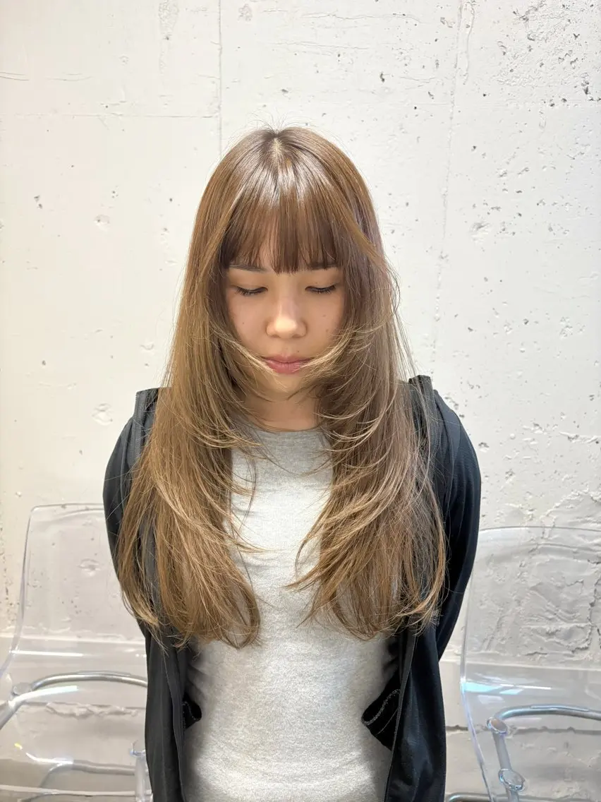 ロング ハッシュカット🎀 レイヤーカットのヘアスタイル