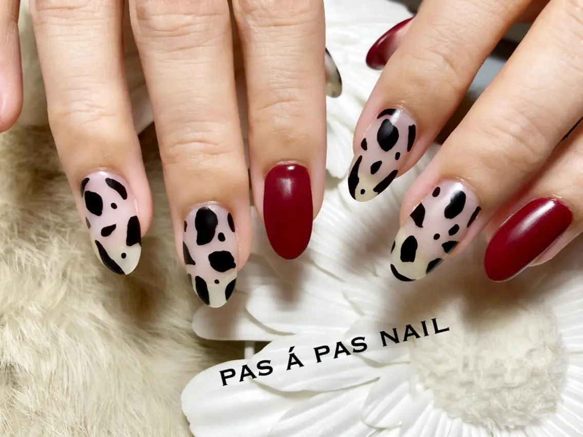 ネイル pas á pas 🩵💛minoriのネイルデザイン
