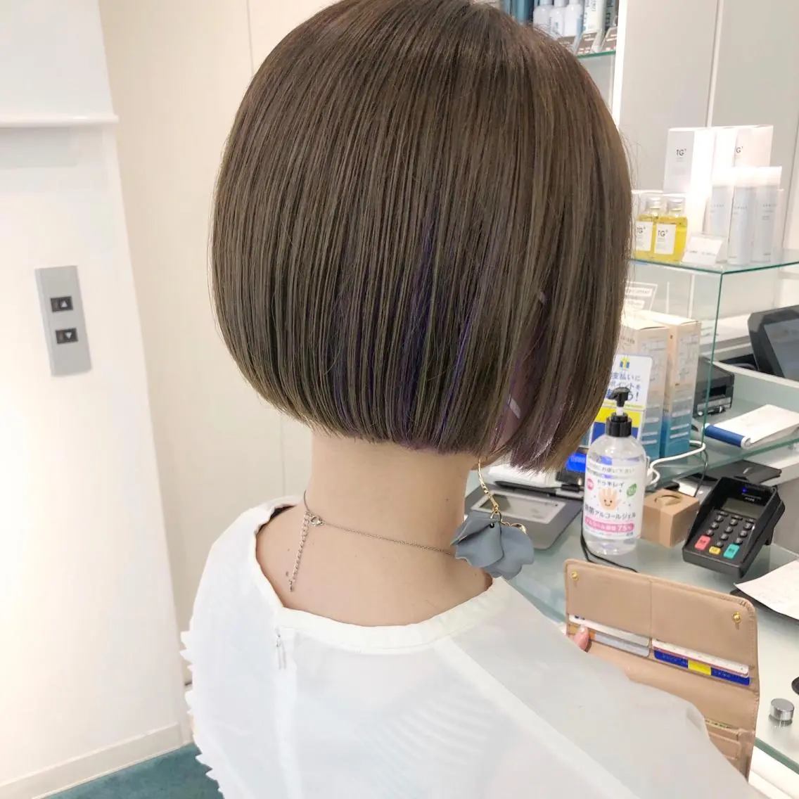 ショート カラー KONOMI スタイリストのヘアスタイル