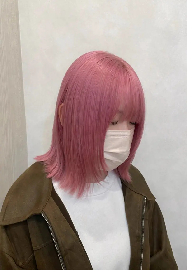 ミディアム カラー ピンクカラー 顔まわりレイヤー 顔周りカット レイヤーカット カット ヘアカラー 小川 舜人のヘアスタイル