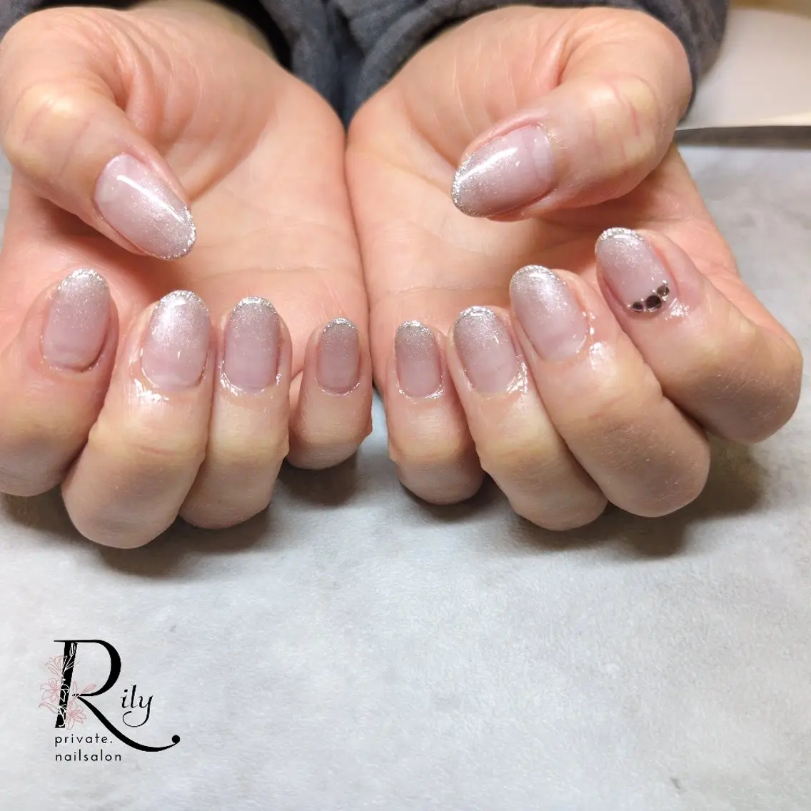 ネイル アートネイル グラデーション ラメ(グリッター) ハンドネイル nailsalon Rilyのネイルデザイン