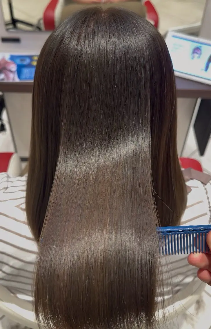 ロング カット 縮毛矯正 トリートメント 荒木 郁実のヘアスタイル