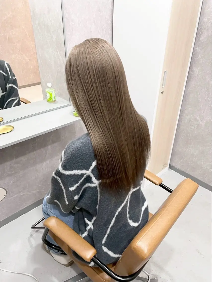 カラー ヘアカラー Maison Toi 山﨑 麻生のヘアスタイル