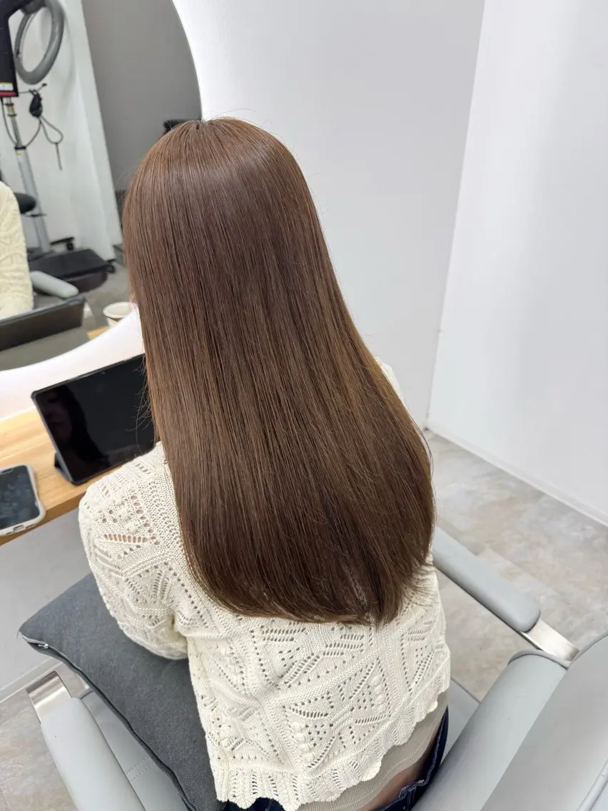 ロング カット ヘアカラー トリートメント レイヤーカット ベージュ/KANAのヘアスタイル