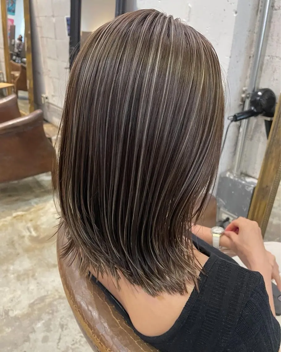 セミロング カラー 髙橋 紗奈のヘアスタイル