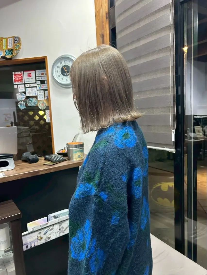 ショート カラー LUCK ユナのヘアスタイル