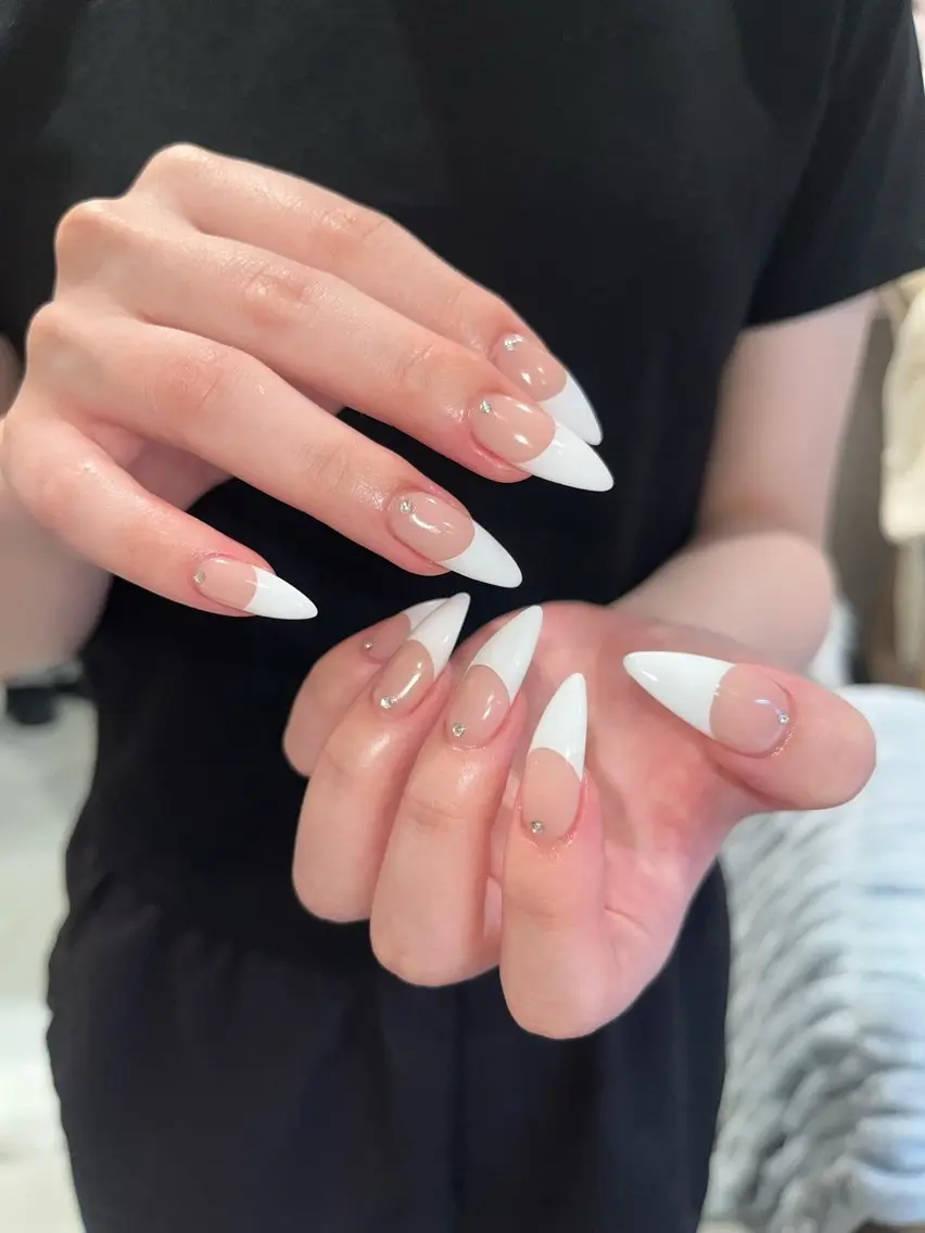 ネイル ハンドネイル prunelle .のネイルデザイン