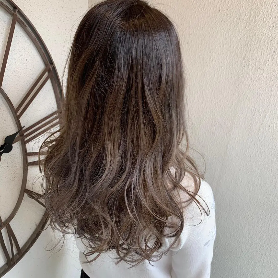 ロング カラー Sanctuary 南森町店のヘアスタイル