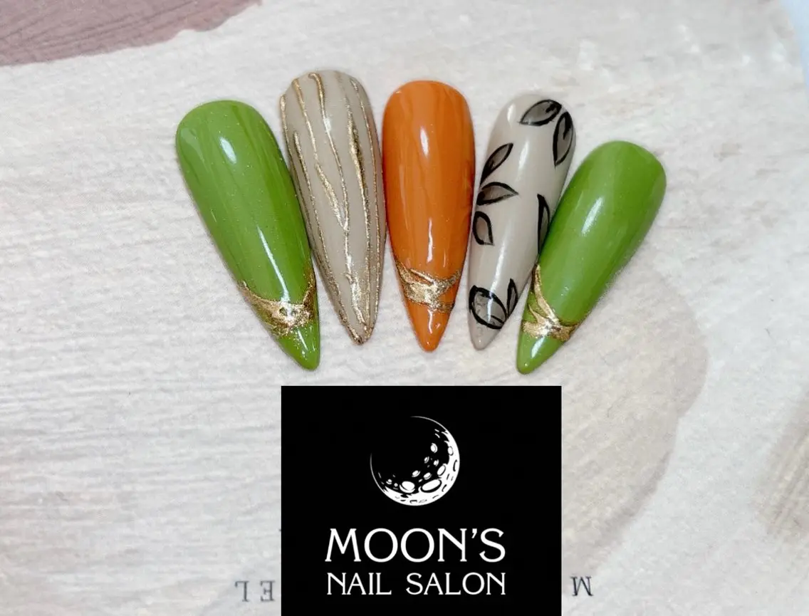 ネイル shoko🌙 Moonsのネイルデザイン