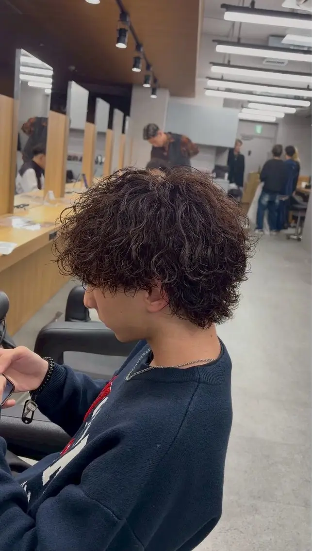 ショート パーマ メンズ メンズパーマ 波巻きパーマ メンズパーマカット 達人/涼のヘアスタイル