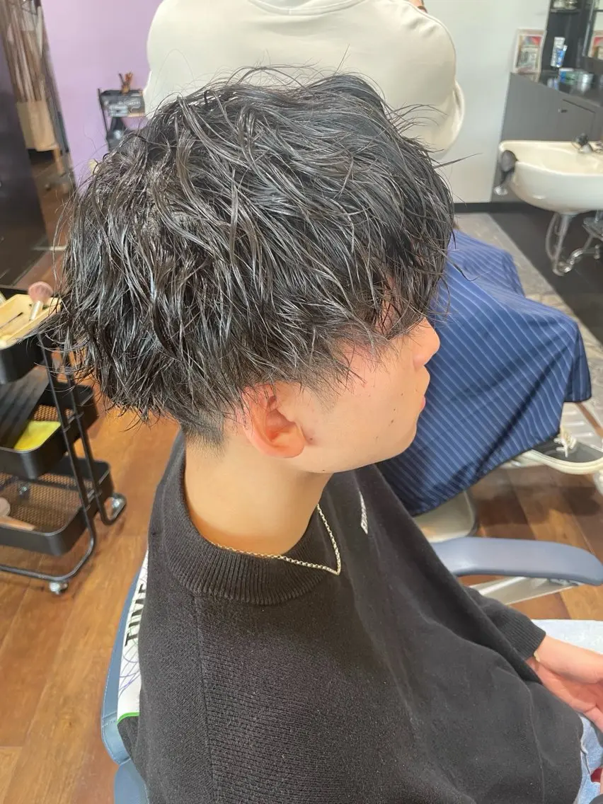 メンズ カット パーマ トリートメント 嶋岡 乃愛のヘアスタイル