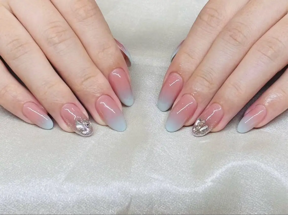 ネイル ハンドネイル CHERIR Emiのネイルデザイン