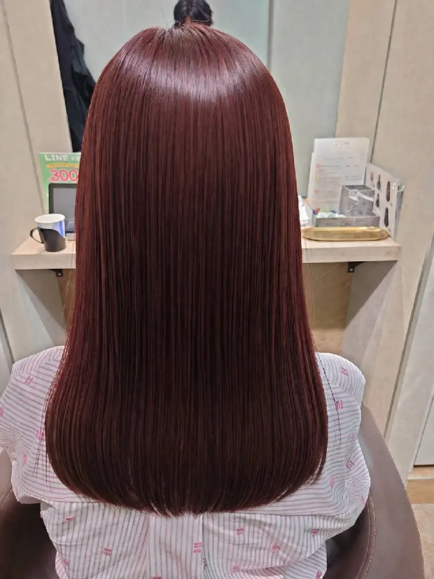 セミロング ケアカラー 縮毛矯正✨艶髪　 シノハラ✨髪質改善のヘアスタイル