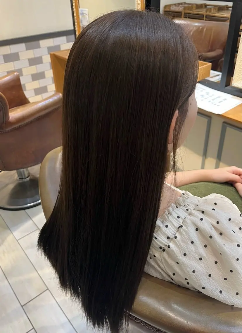 ロング カラー オリーブグレー トリートメント 古屋 澪 艶髪カラー✨のヘアスタイル