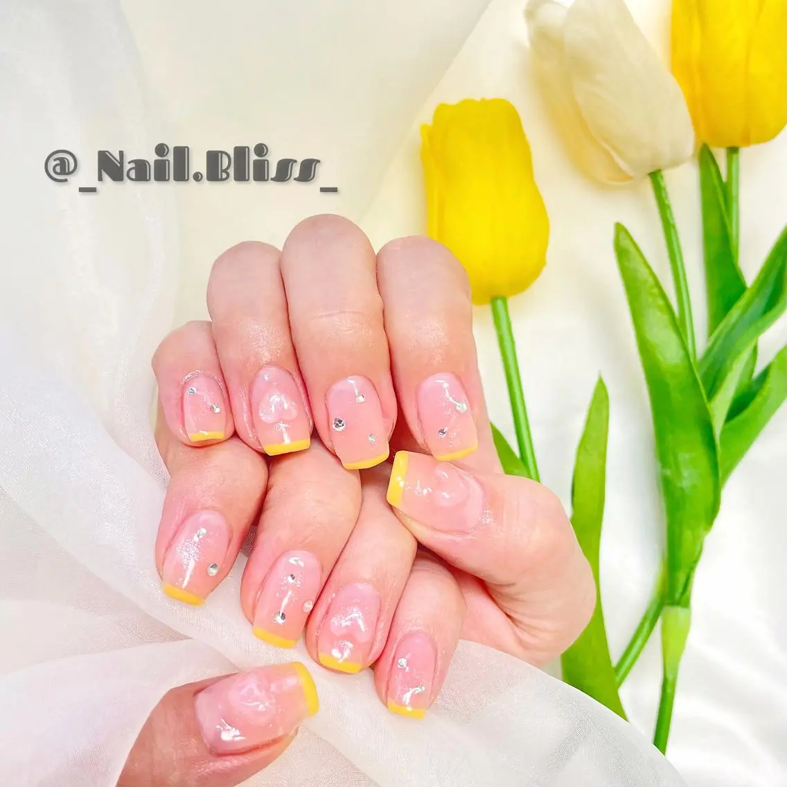 ネイル チークネイル ハンドネイル NAIL BLISSのネイルデザイン