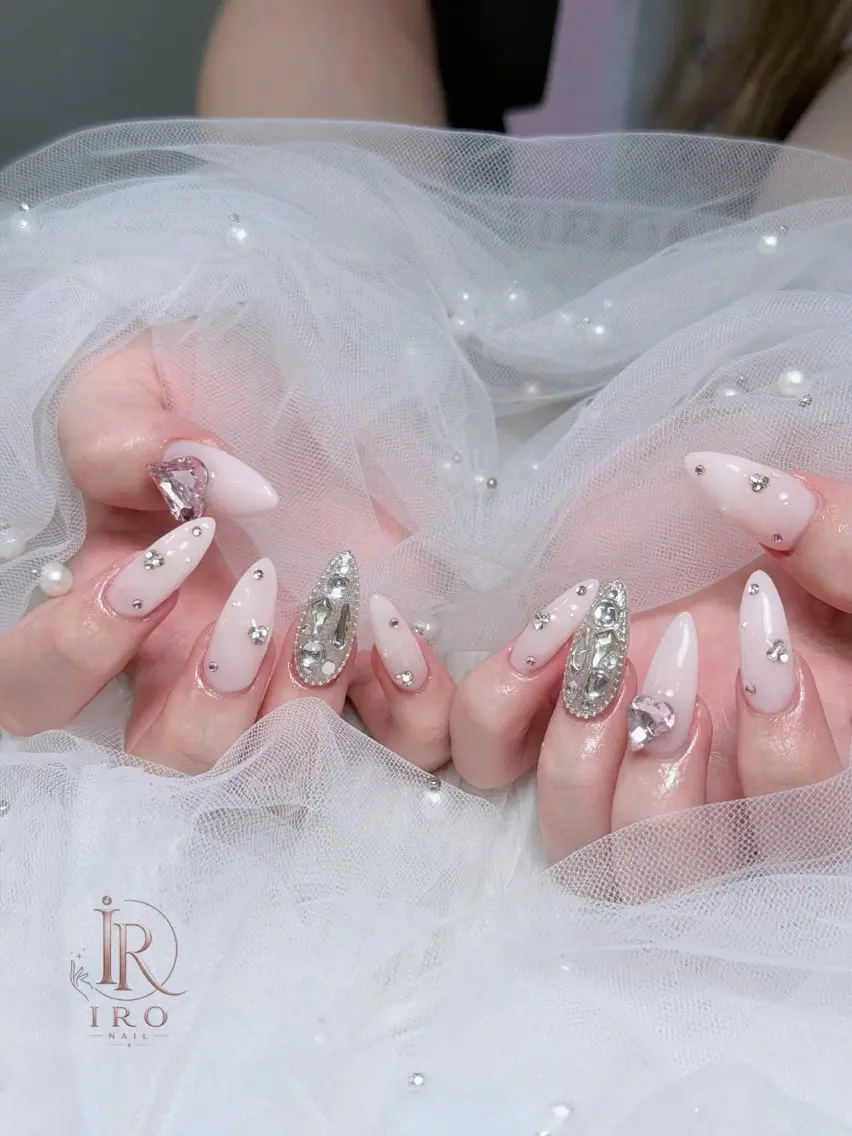 ネイル チークネイル フレンチネイル グラデーション 韓国ネイル マグネットネイル MiA NAILのネイルデザイン