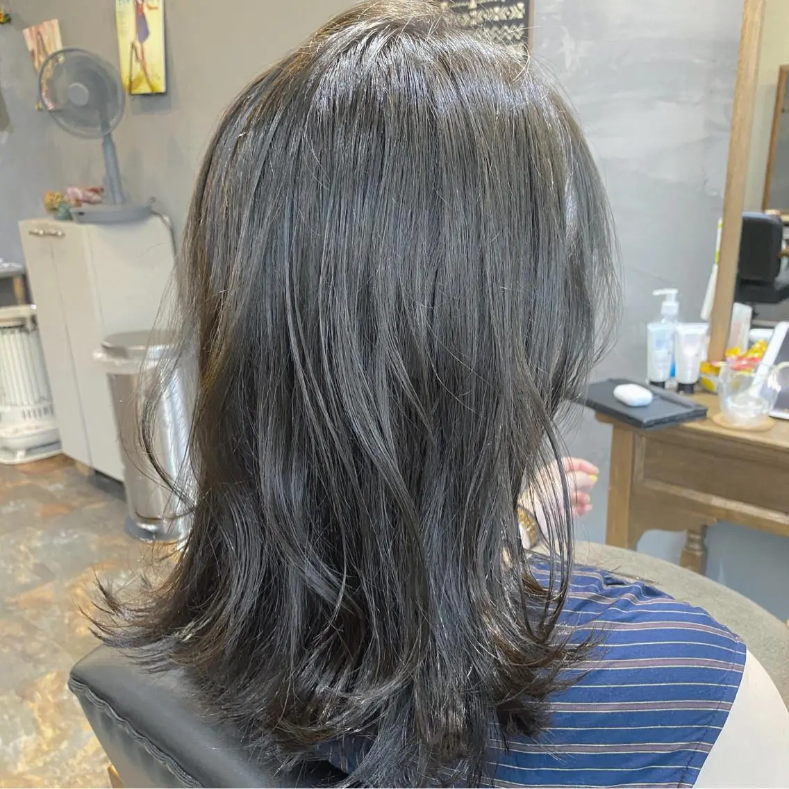 セミロング カラー ベージュカラー ブリーチ 透明感カラー ブリーチなしカラー 山口 浩之のヘアスタイル