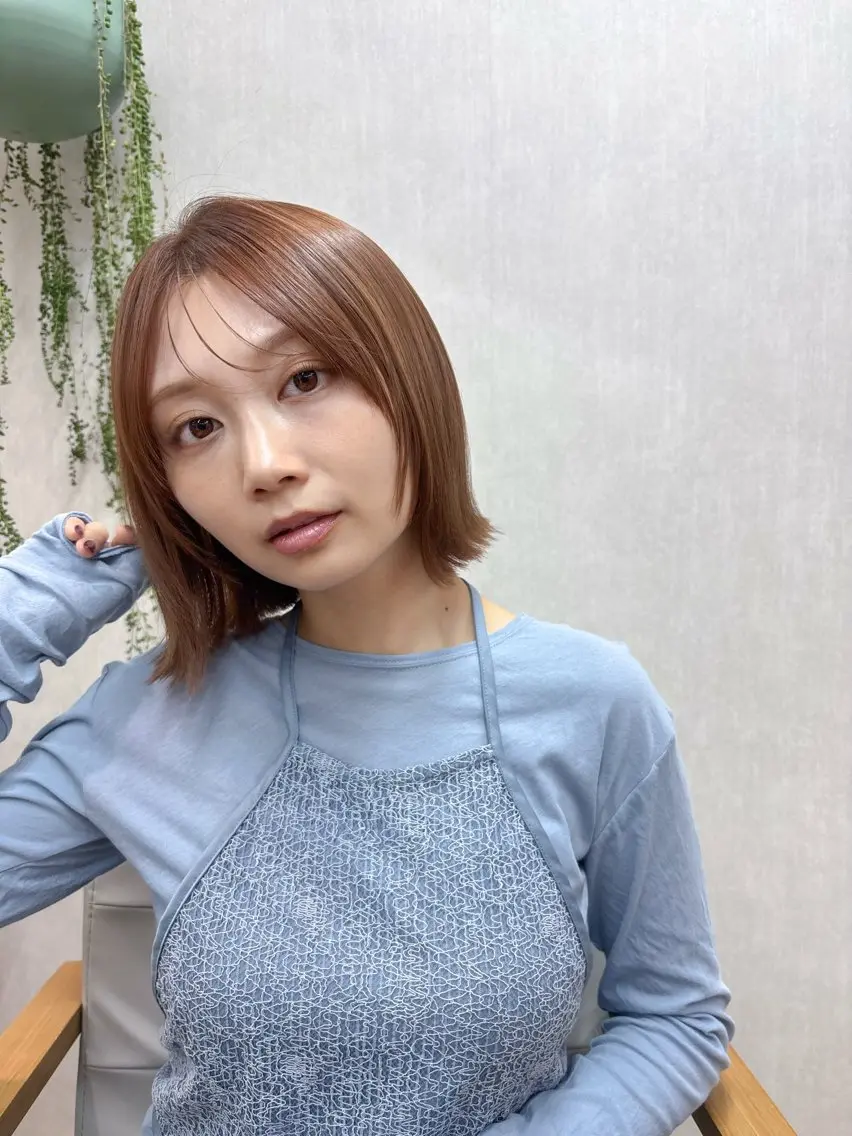 ミディアム ボブ 顔まわりレイヤー レイヤーカット ヘアカラー ボブ/ミディアム 親しみやすさ/さくらのヘアスタイル