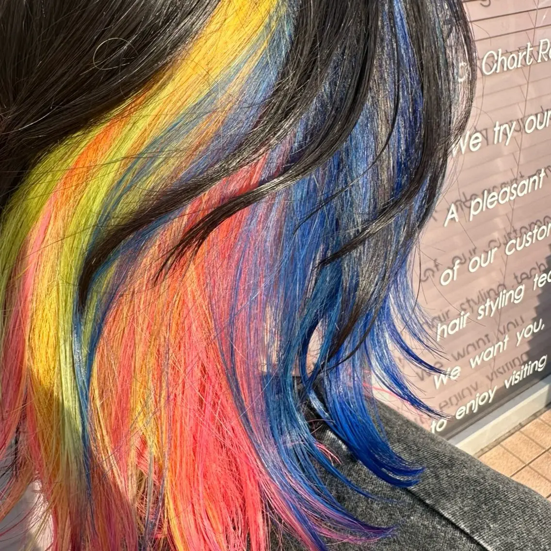 ミディアム カラー 三浦 悠のヘアスタイル