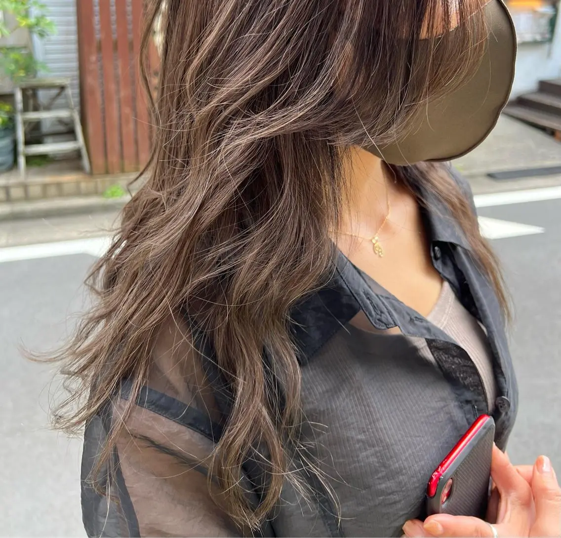 ロング カラー ベージュカラー ハイライトカラー ハイライト yeol / 川内 🪷のヘアスタイル