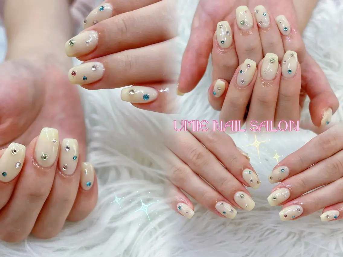 ネイル フットネイル フレンチネイル ジェルネイル ガラスフレンチ マグネットネイル UMIE NAIL SALONのネイルデザイン