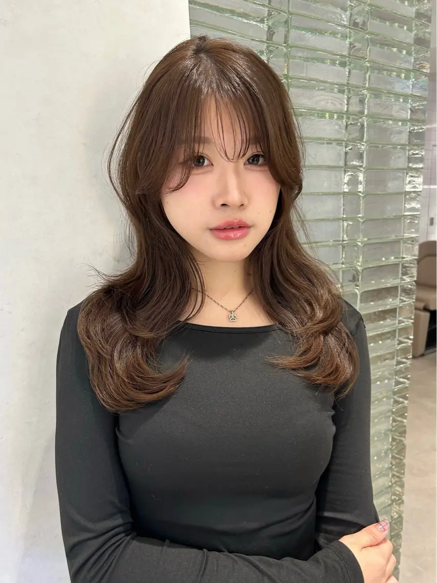セミロング カラー ヘアアレンジ ‎透明感×艶髪 ‎🫒maki🎀のヘアスタイル